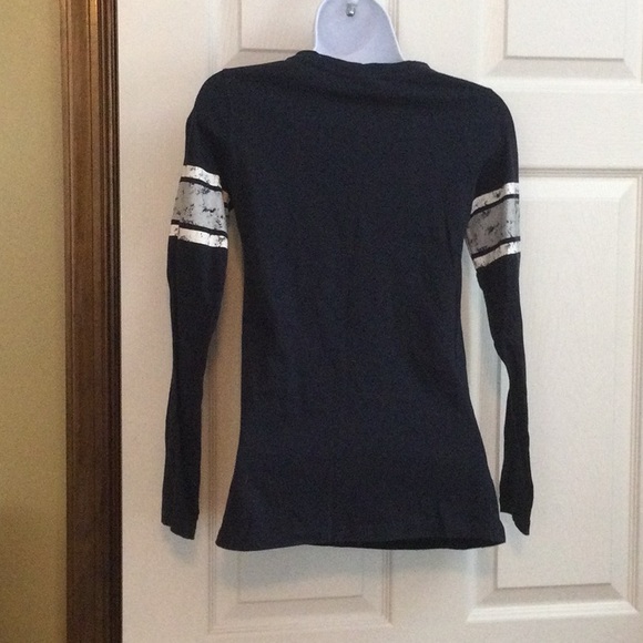 Campus Life v neck tee shirt - Picture 4 of 7